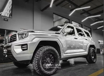 SUV Tank 700 Med TRI-ACE AT TIRE Pioneer A/T1
